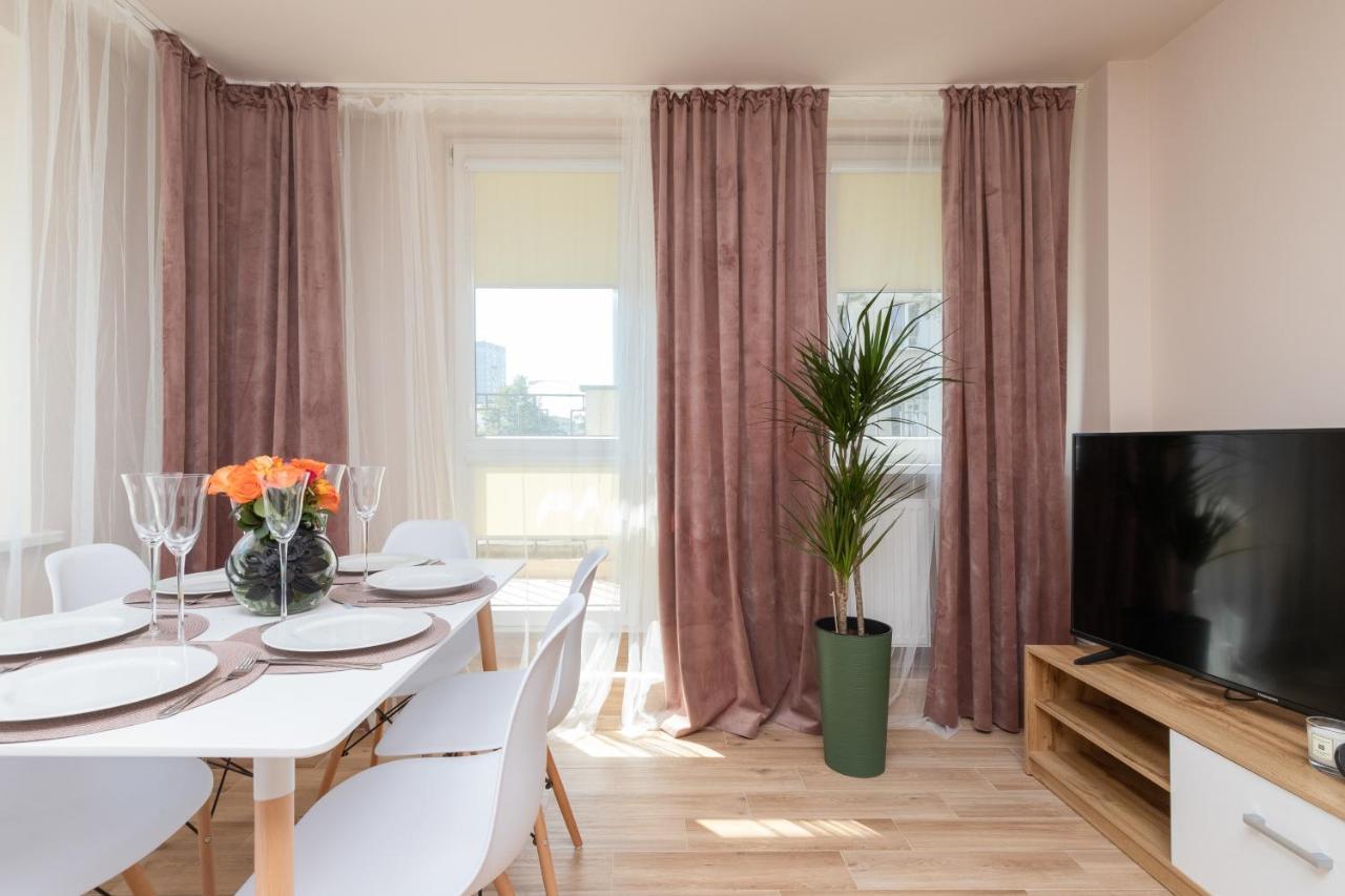 Mokotow Apartments Reytan By Noclegi Renters Warsawa Bagian luar foto