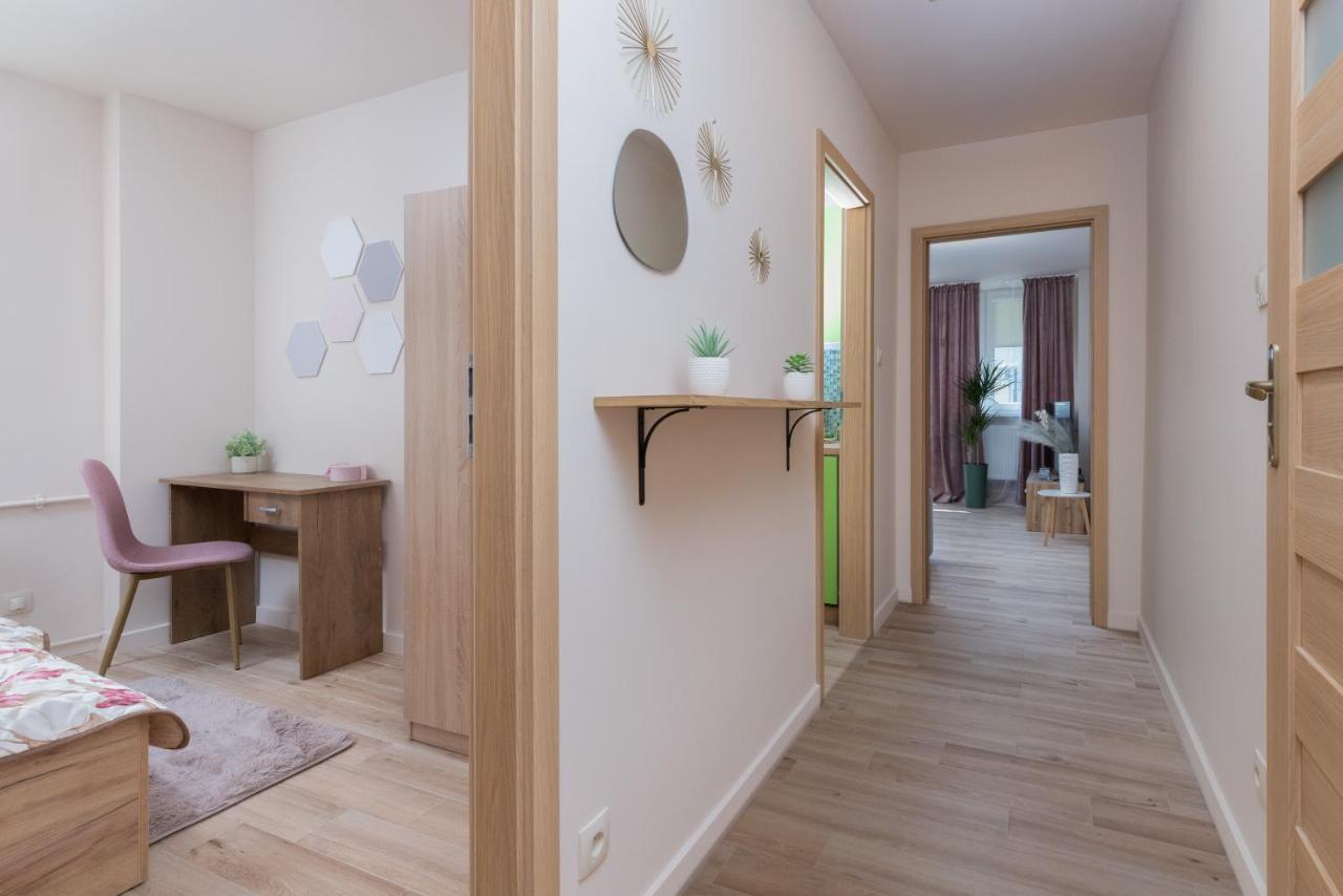 Mokotow Apartments Reytan By Noclegi Renters Warsawa Bagian luar foto