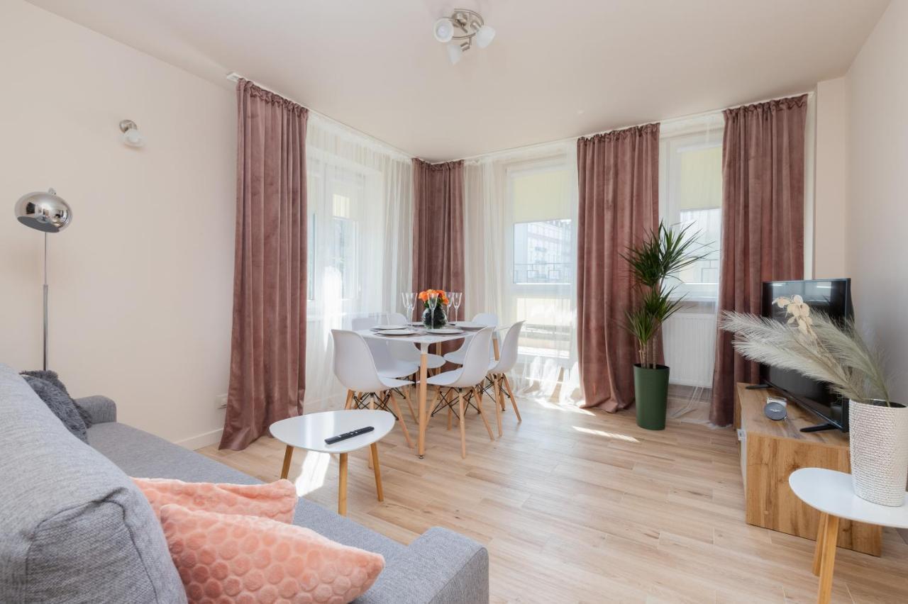 Mokotow Apartments Reytan By Noclegi Renters Warsawa Bagian luar foto