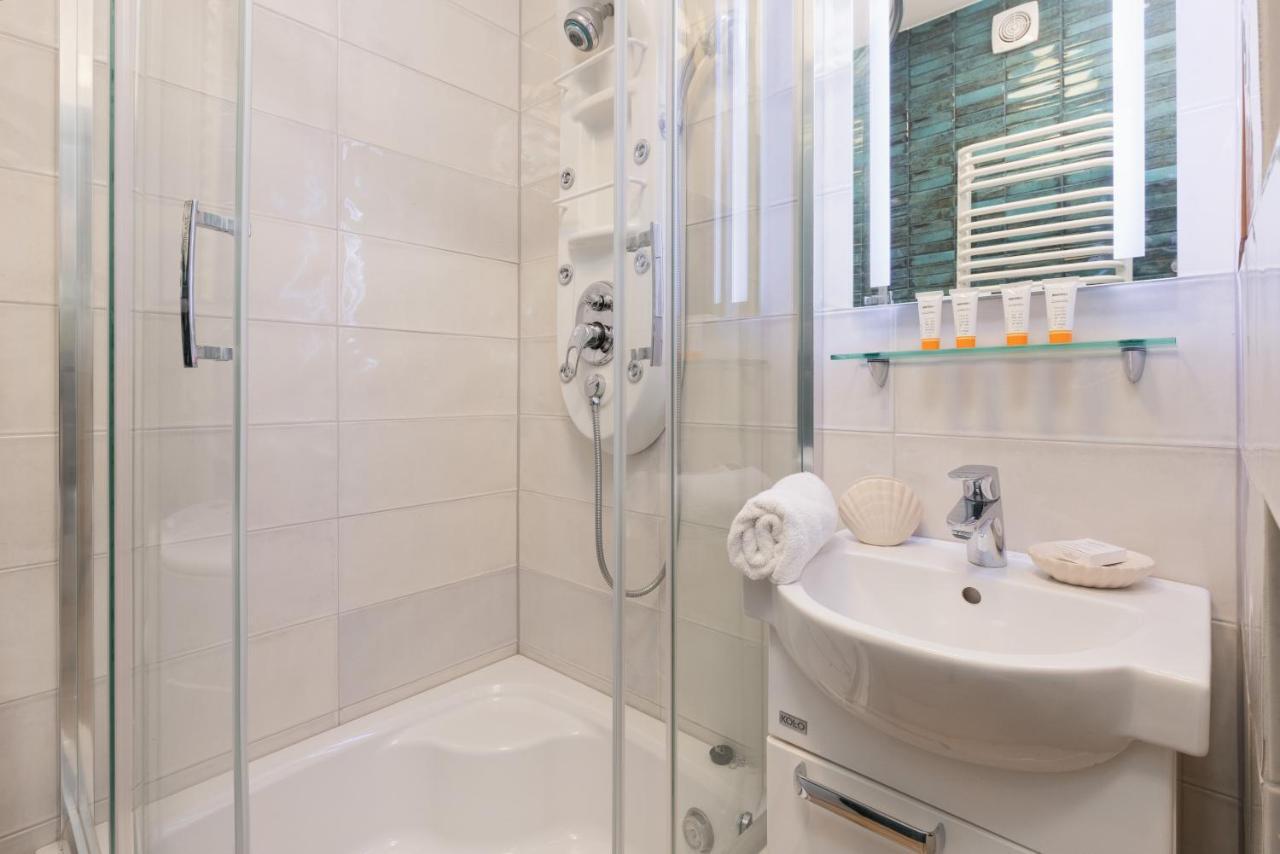 Mokotow Apartments Reytan By Noclegi Renters Warsawa Bagian luar foto