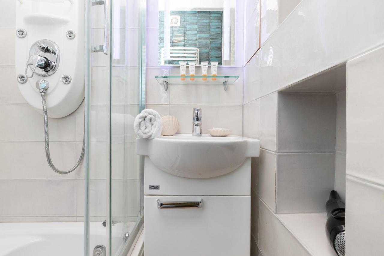 Mokotow Apartments Reytan By Noclegi Renters Warsawa Bagian luar foto